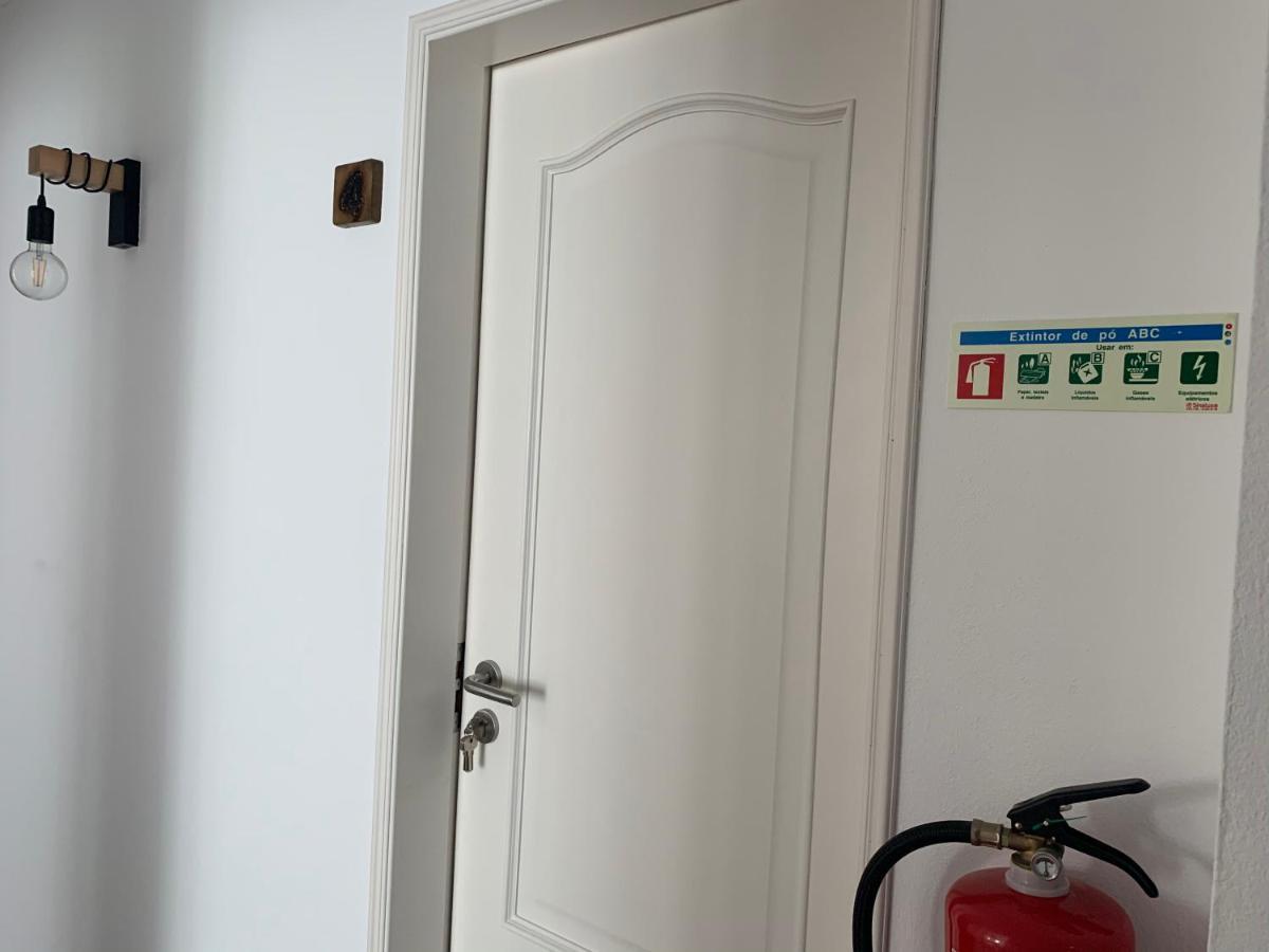 Almograve Beach Hostel エクステリア 写真