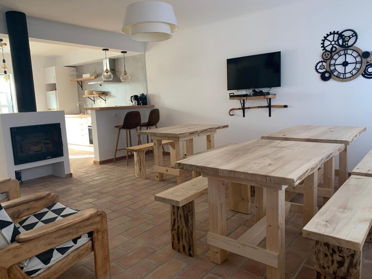 Almograve Beach Hostel エクステリア 写真